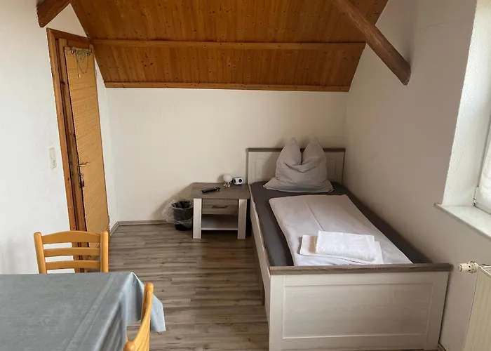 Zimmervermietung Graupner فندق مبيت وإفطار Rossau